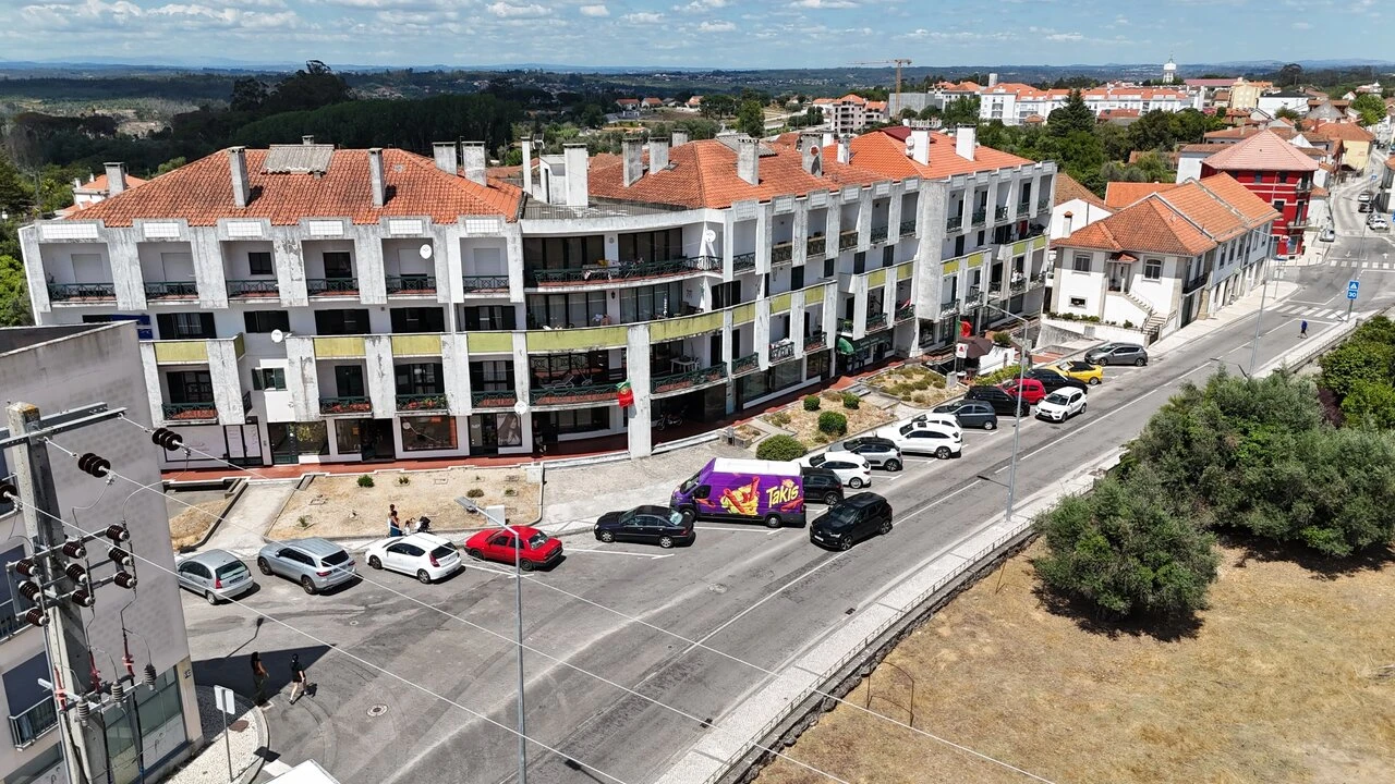 Apartamento T3 para Venda em Currelos, Papízios e Sobral Foto 1