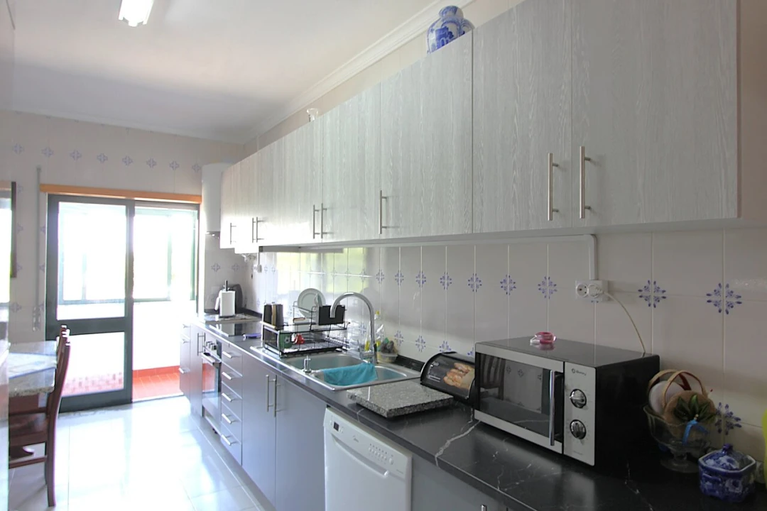 Apartamento T3 para Venda em Currelos, Papízios e Sobral Foto 9