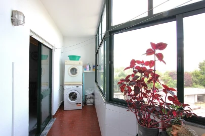 Apartamento T3 para Venda em Currelos, Papízios e Sobral