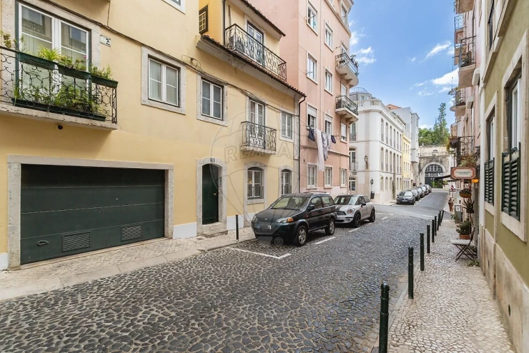 Apartamento T1 para Venda em Santo António Foto 3