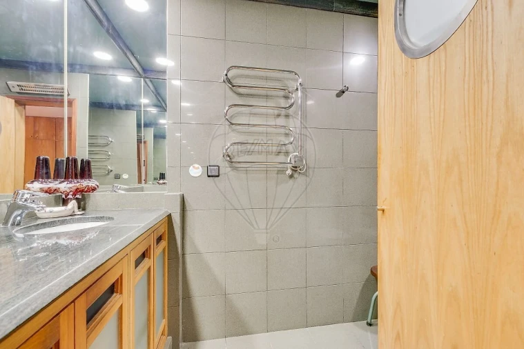 Apartamento T1 para Venda em Santo António Foto 18