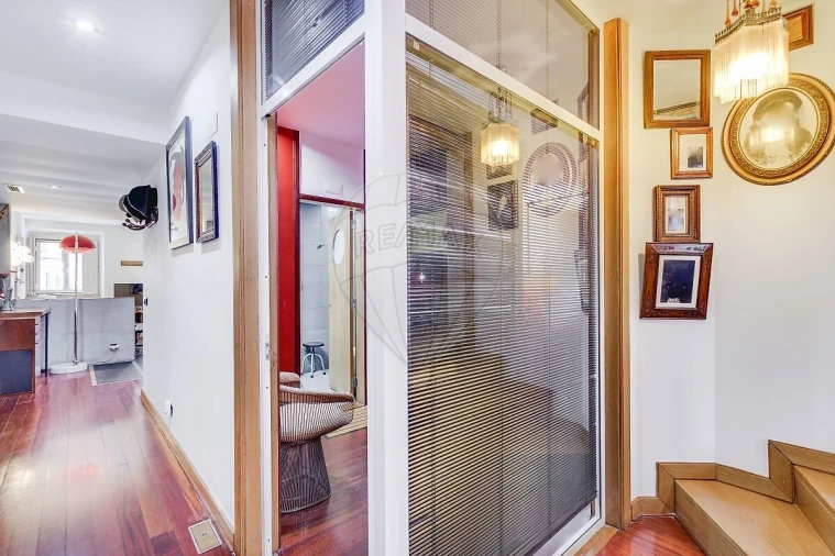 Apartamento T1 para Venda em Santo António Foto 10