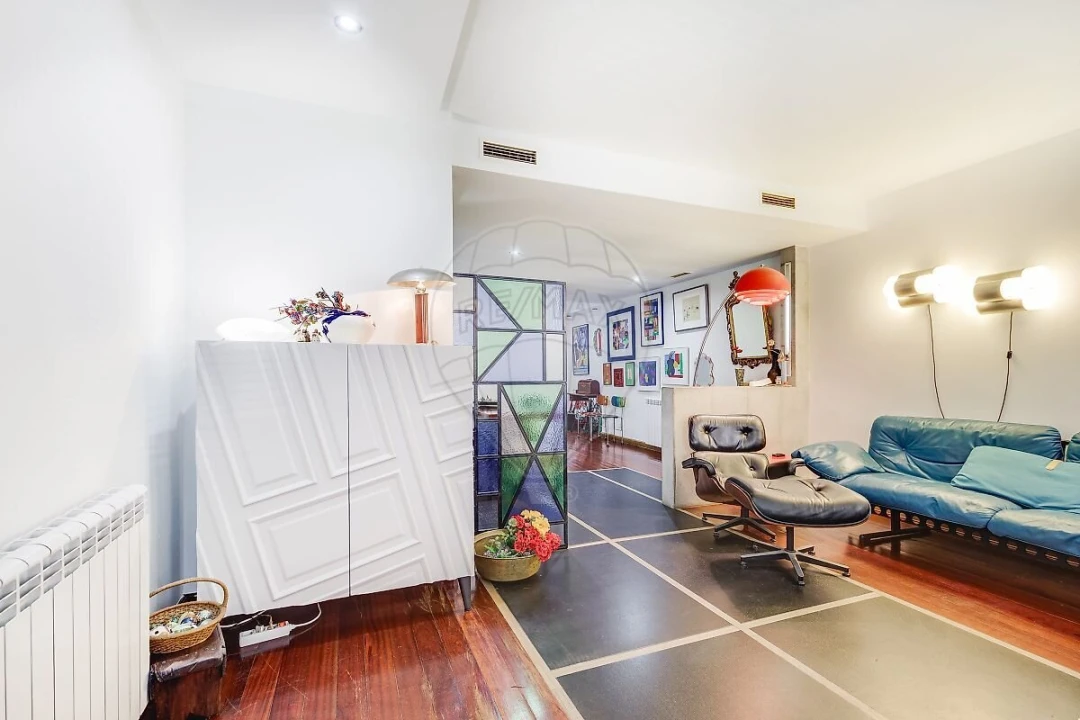 Apartamento T1 para Venda em Santo António Foto 5