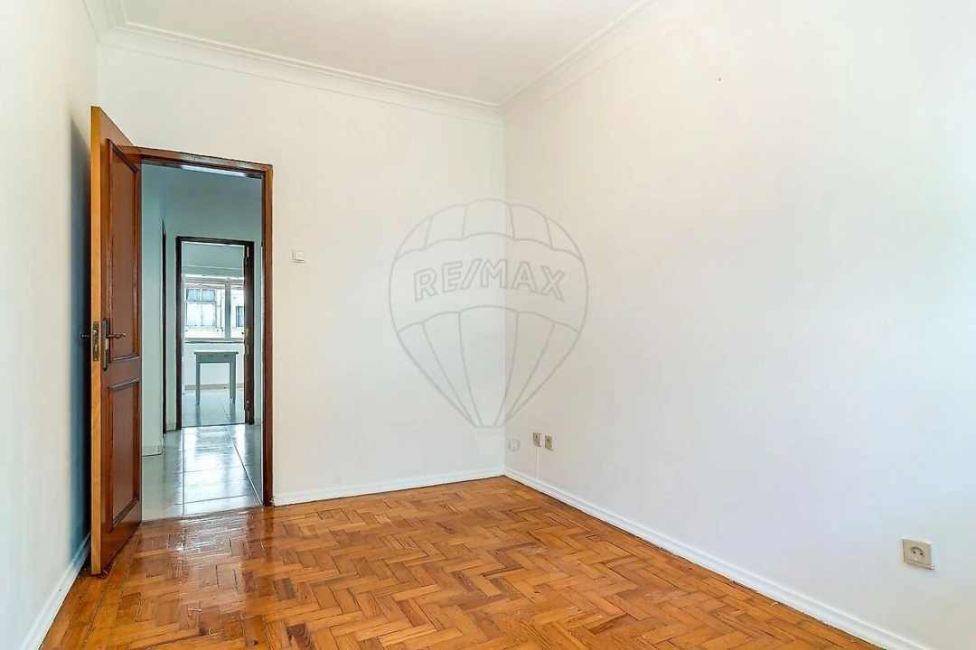 Apartamento T2 para Venda em Odivelas Foto 14