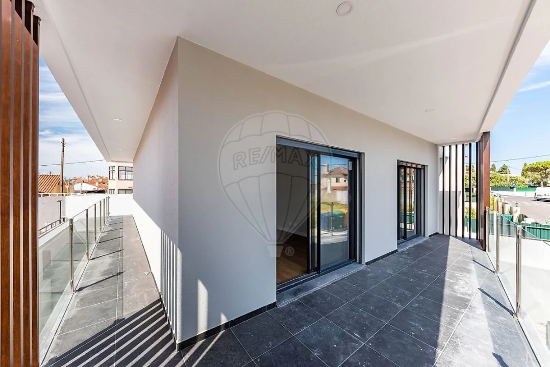Moradia T3 para Venda em São Domingos de Rana Foto 23
