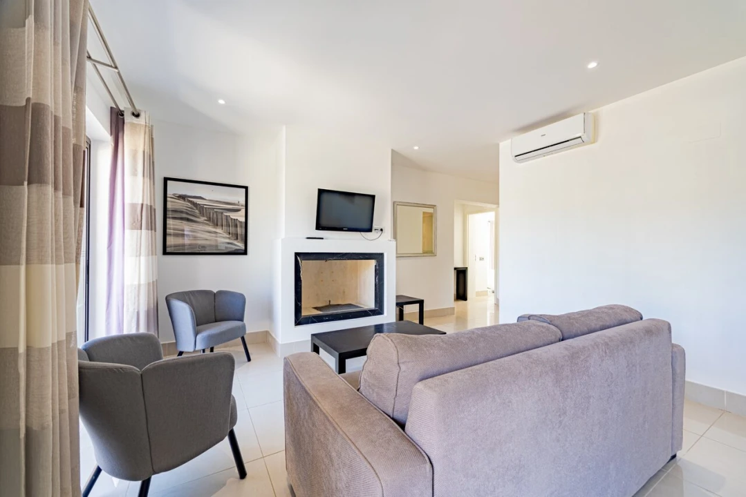 Apartamento T2 para Venda em Quarteira Foto 20