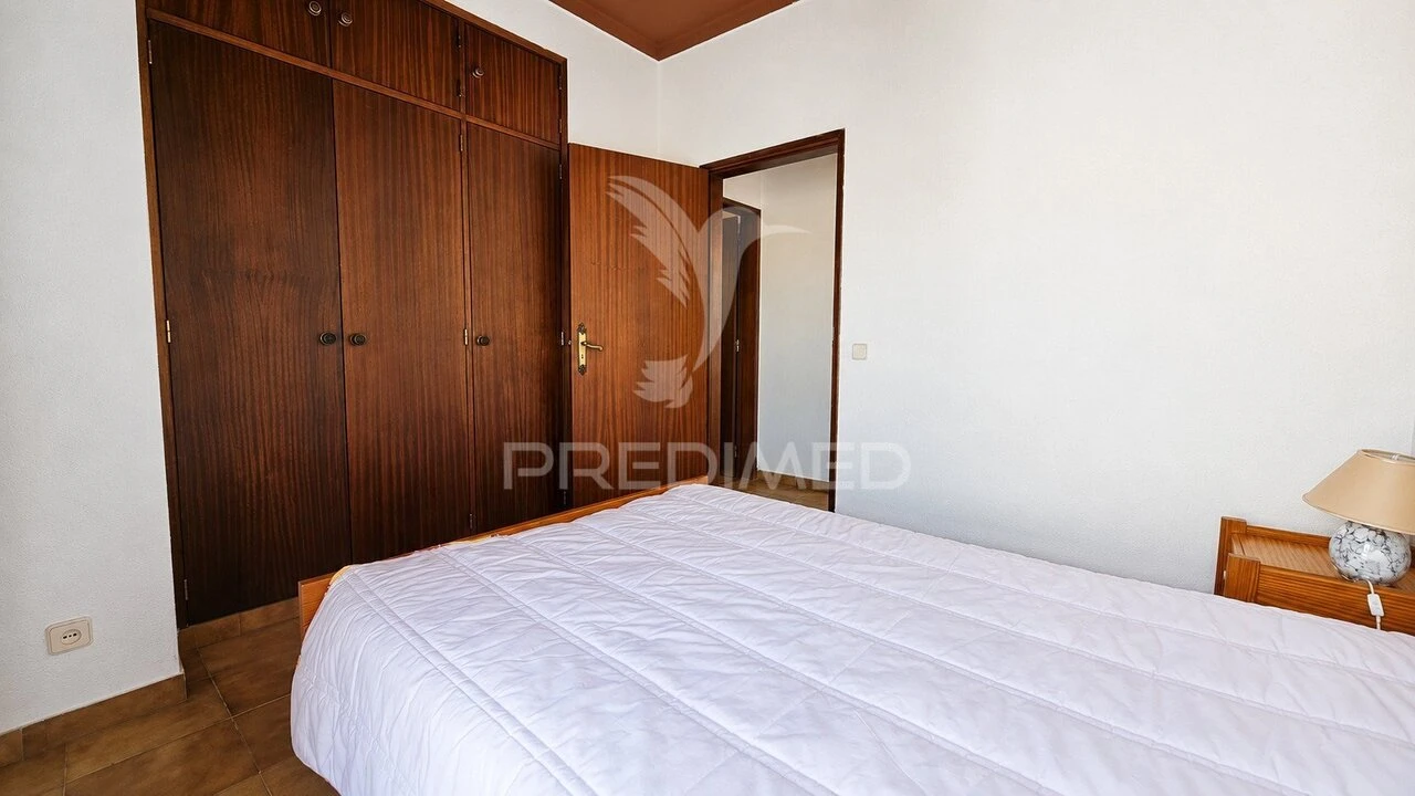 Apartamento T2 para Venda em Portimão Foto 13