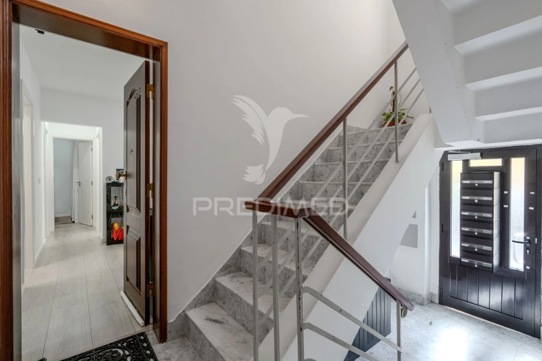 Apartamento T3 para Venda em Beato Foto 17