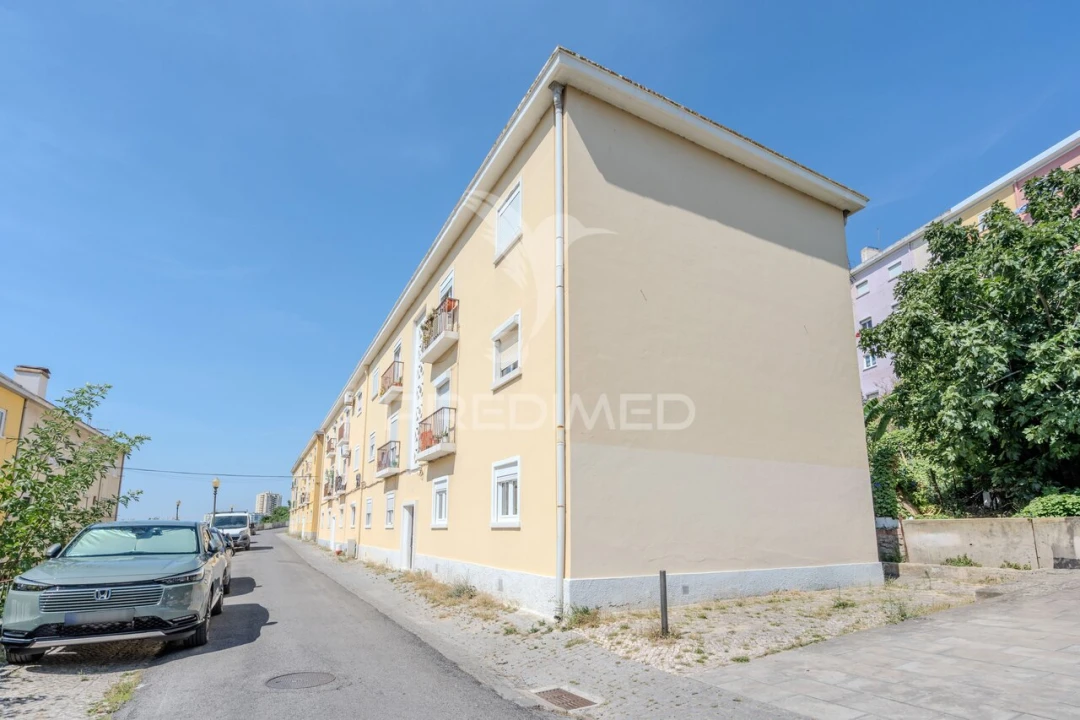 Apartamento T3 para Venda em Beato Foto 37