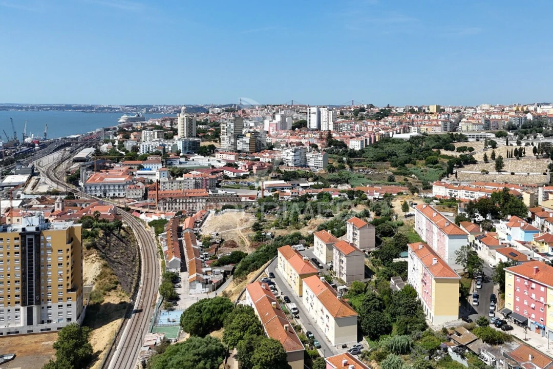 Apartamento T3 para Venda em Beato Foto 36