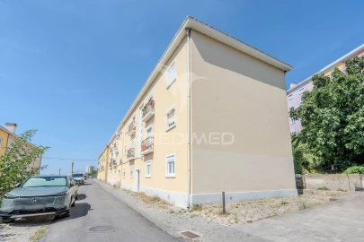 Apartamento T3 para Venda em Beato