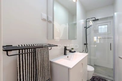 Apartamento T3 para Venda em Beato