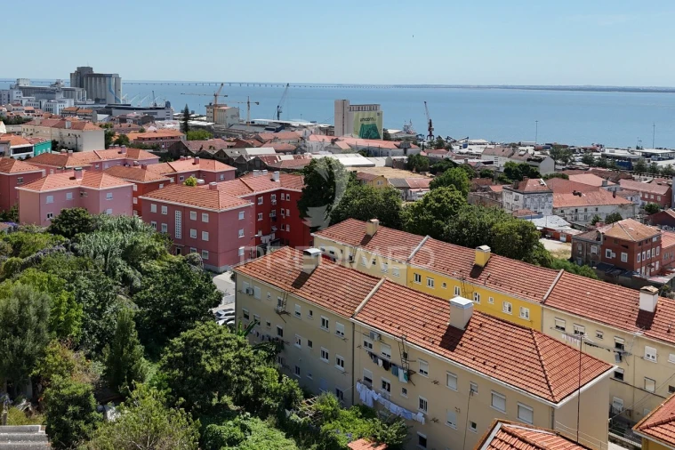 Apartamento T3 para Venda em Beato Foto 29