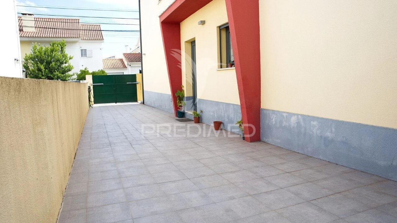 Moradia T3 para Venda em Quinta do Conde Foto 27