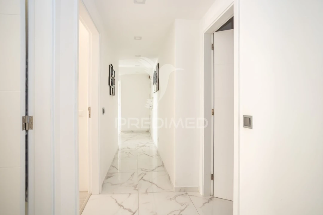 Apartamento T2 para Venda em Laranjeiro e Feijó Foto 17