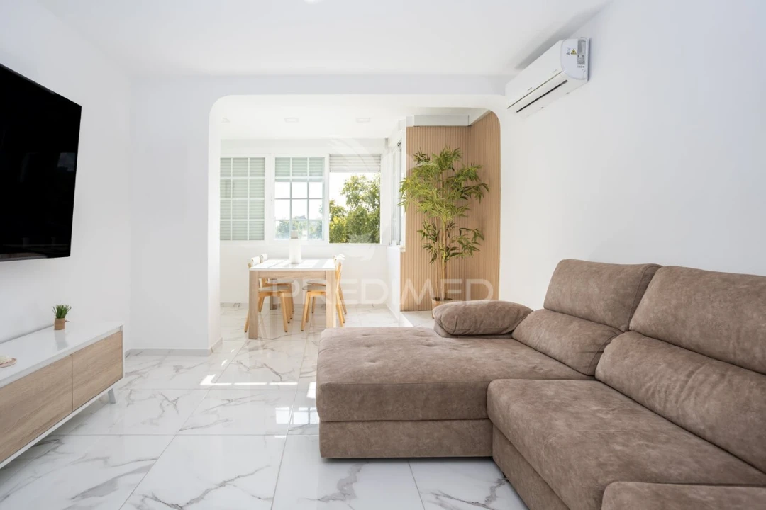 Apartamento T2 para Venda em Laranjeiro e Feijó Foto 2
