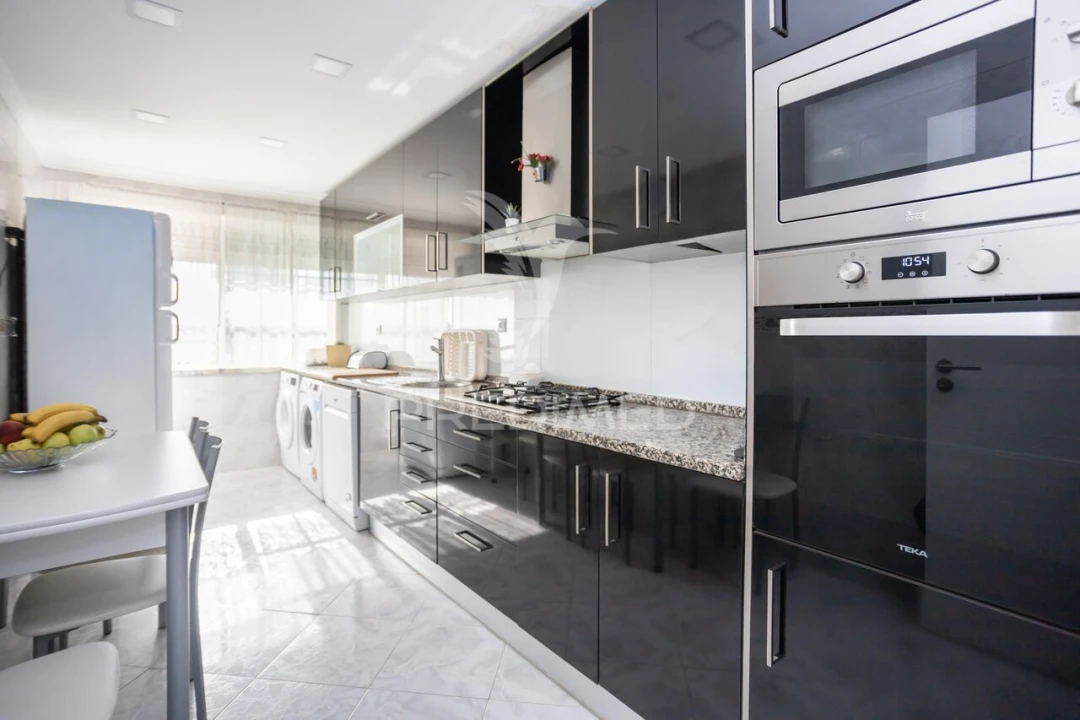 Apartamento T2 para Venda em Laranjeiro e Feijó Foto 5