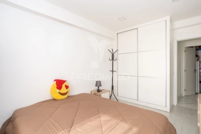 Apartamento T2 para Venda em Laranjeiro e Feijó