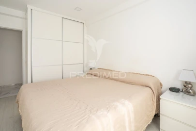 Apartamento T2 para Venda em Laranjeiro e Feijó