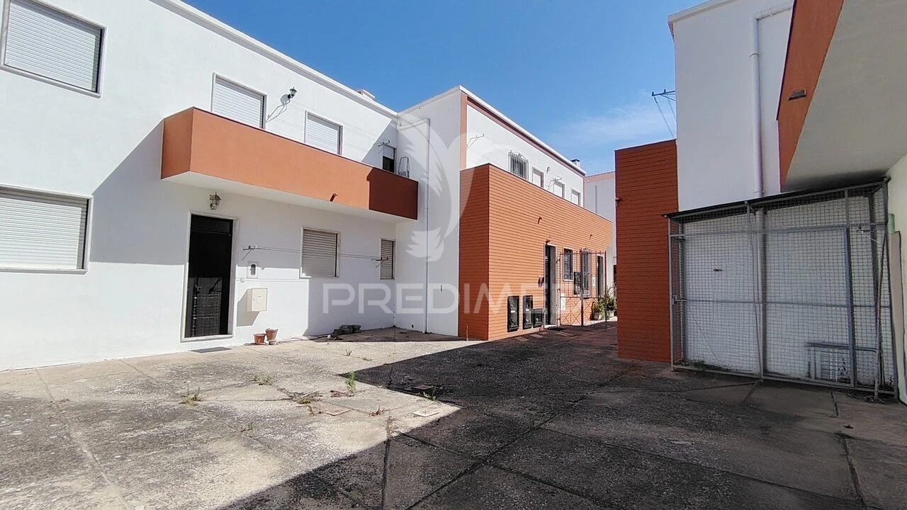 Apartamento T2 para Venda em Moita Foto 2
