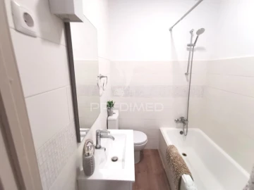 Apartamento T2 para Venda em São João Baptista e Santa Maria dos Olivais