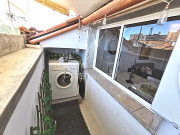 Apartamento T2 para Venda em São João Baptista e Santa Maria dos Olivais