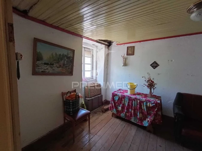 Moradia T3 para Venda em Alcongosta Foto 12