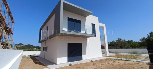 Moradia T4 para Venda em União das Freguesias de Setúbal