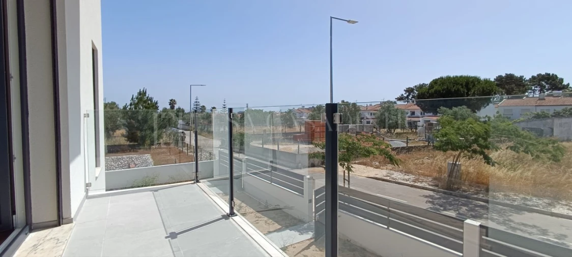 Moradia T4 para Venda em União das Freguesias de Setúbal Foto 49