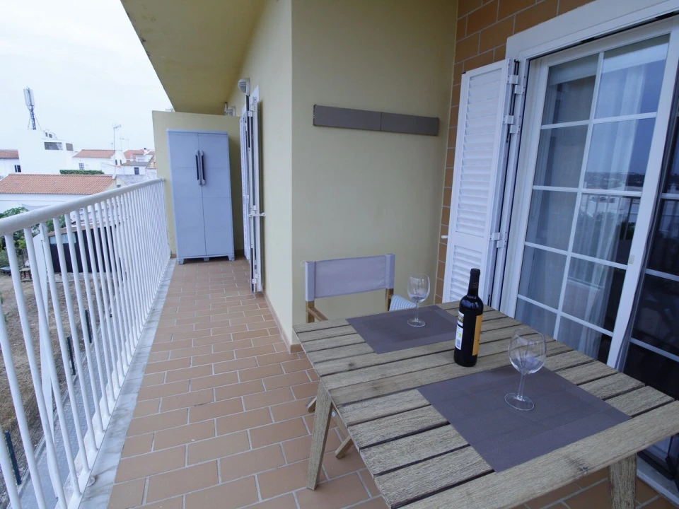 Apartamento T1 para Venda em Alcantarilha e Pêra Foto 12
