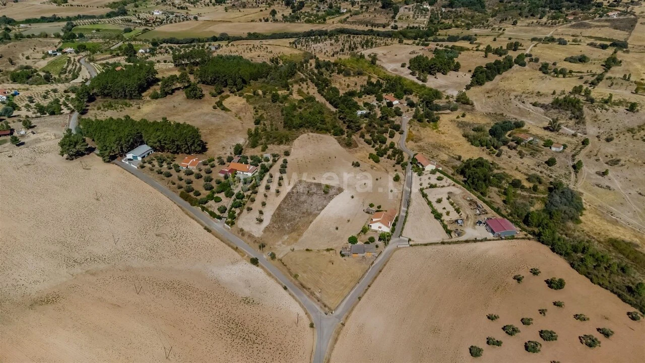 Terreno para Venda em Vale de Prazeres e Mata da Rainha Foto 13