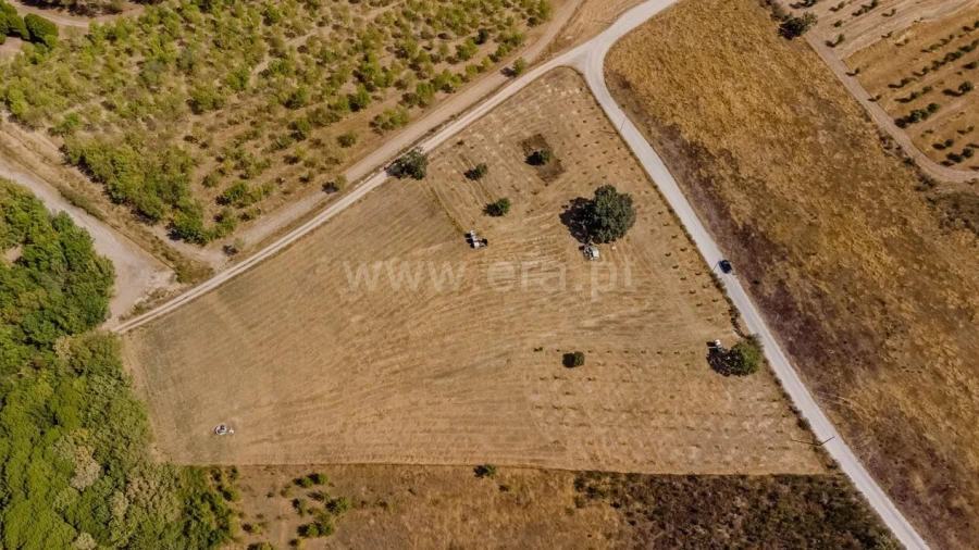Terreno para Venda em Orca