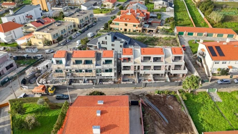 Moradia T3 para Venda em São Felix da Marinha