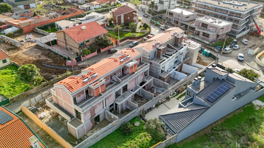 Moradia T3 para Venda em São Felix da Marinha
