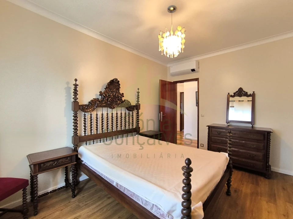 Apartamento T3 para Arrendamento em Darque Foto 8