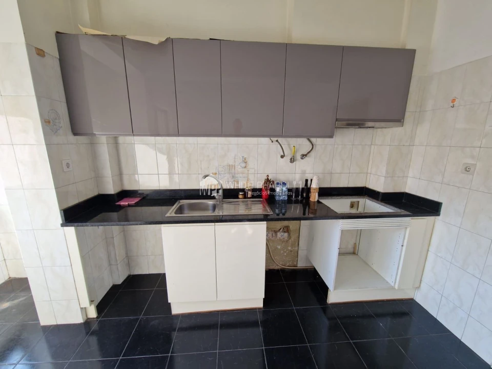 Apartamento T3 para Venda em Ramada e Caneças Foto 22