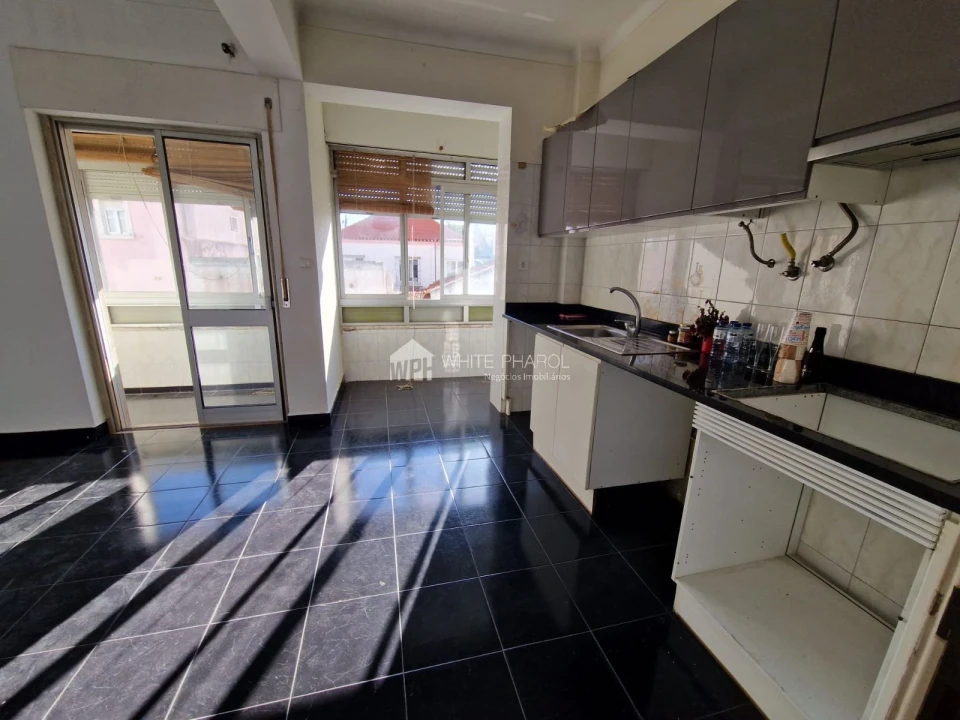 Apartamento T3 para Venda em Ramada e Caneças Foto 23