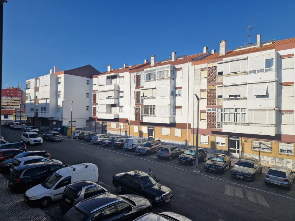 Apartamento T3 para Venda em Ramada e Caneças Foto 26