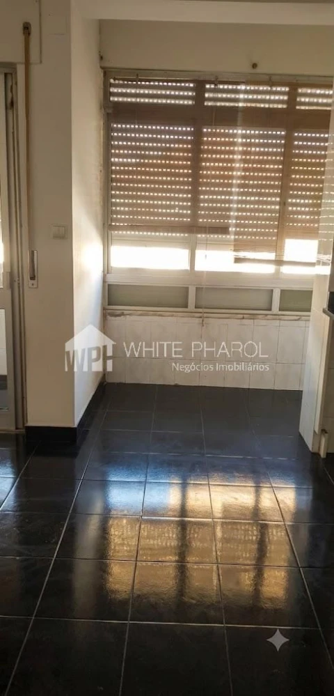 Apartamento T3 para Venda em Ramada e Caneças