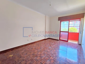 Apartamento T2 para Venda em Algueirão-Mem Martins