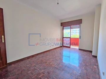 Apartamento T2 para Venda em Algueirão-Mem Martins