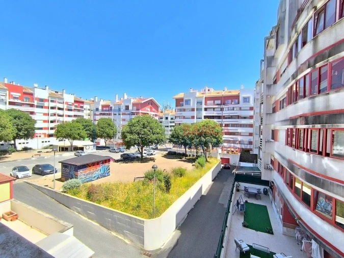 Apartamento T2 para Venda em Algueirão-Mem Martins Foto 7