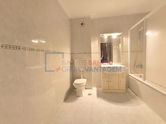 Apartamento T2 para Venda em Algueirão-Mem Martins Foto 10