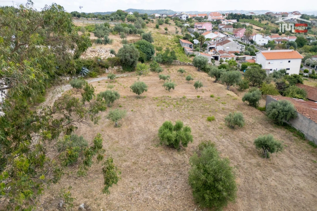 Terreno Misto para Venda em Atouguia Foto 6