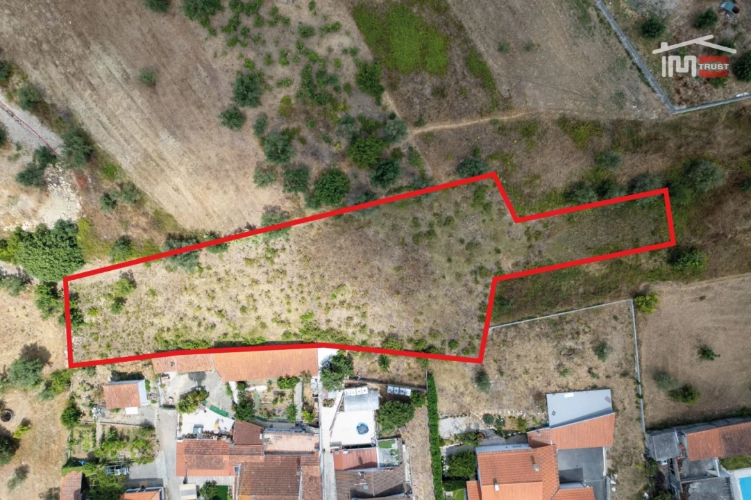 Terreno Misto para Venda em Atouguia Foto 1