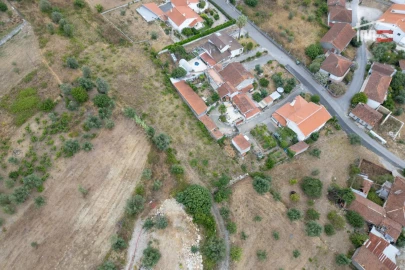 Terreno Misto para Venda em Atouguia