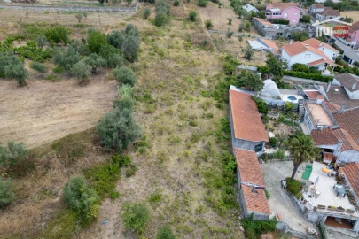 Terreno Misto para Venda em Atouguia