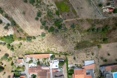 Terreno Misto para Venda em Atouguia