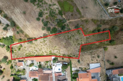 Terreno Misto para Venda em Atouguia