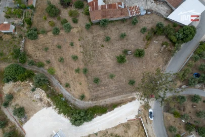 Terreno Misto para Venda em Atouguia